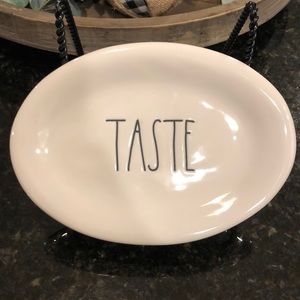 Rae Dunn Oval “Taste” Plate